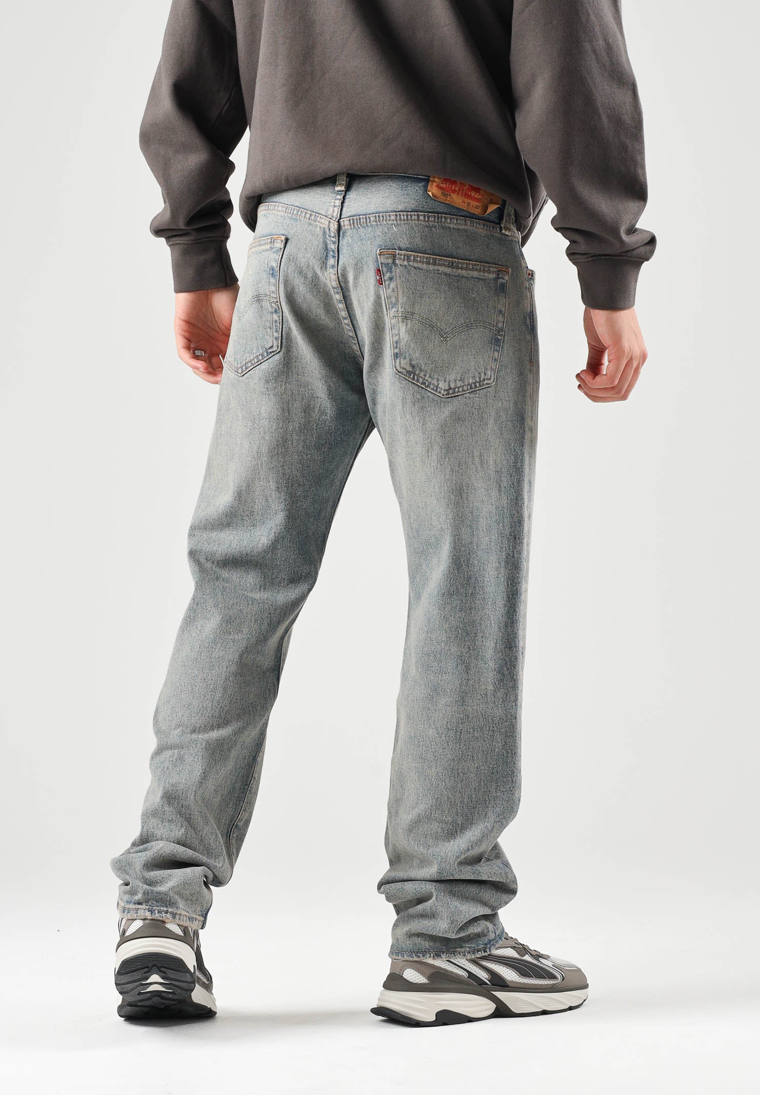LEVI'S® Jeans 501 med indigo per uomo e donna con iconica patta a bottoni e lavaggio medio. 00501-3802 . LEVI'S® 