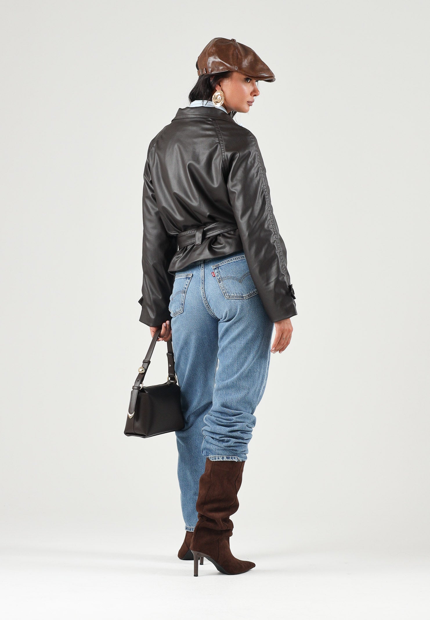LEVI'S® Jeans med indigo-blu da donna con lavaggio denim e dettaglio strappato sul ginocchio. 005DC-0018 . LEVI'S® 