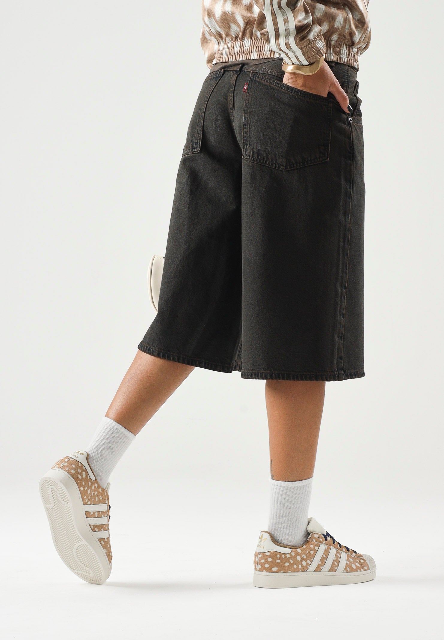 LEVI'S® Shorts SUPER BAGGY JORTS marrone da donna con lavaggio sfumato 005DT-0011 . LEVI'S® 