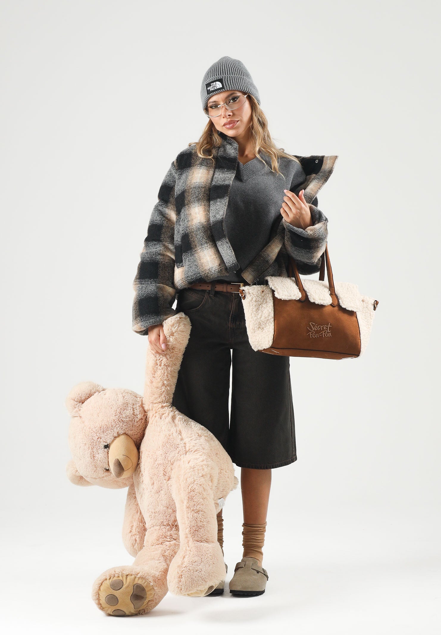 LEVI'S® Piumino BRYNN CROP PUFFER marrone e nero da donna con fantasia tartan e interno effetto teddy 006RY-0002 . LEVI'S® 
