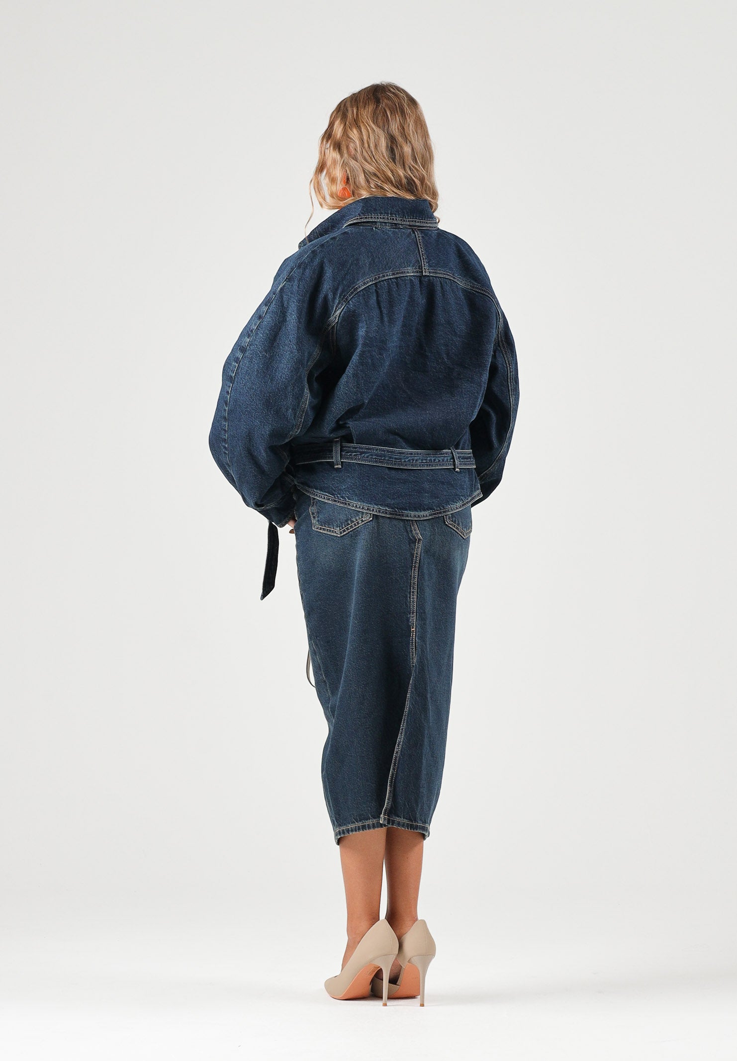 LEVI'S® Giubbotto di jeans med indigo- blu scuro da donna con colletto classico e chiusura frontale. 0088X-0000 . LEVI'S® 