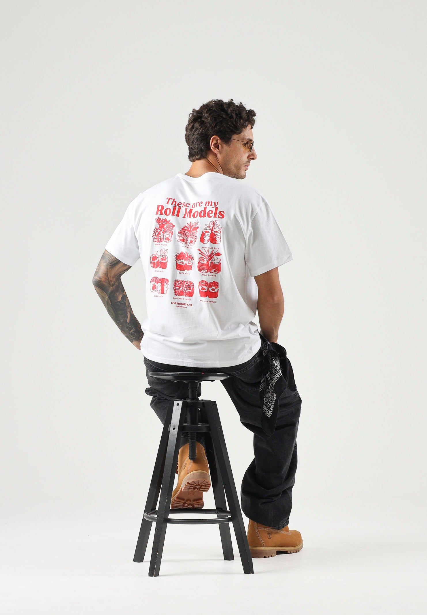 LEVI'S® T-shirt  GRAPHIC TEE ROLL MODELS bianca da uomo con grafiche stampate. 16143-2625 . LEVI'S® 