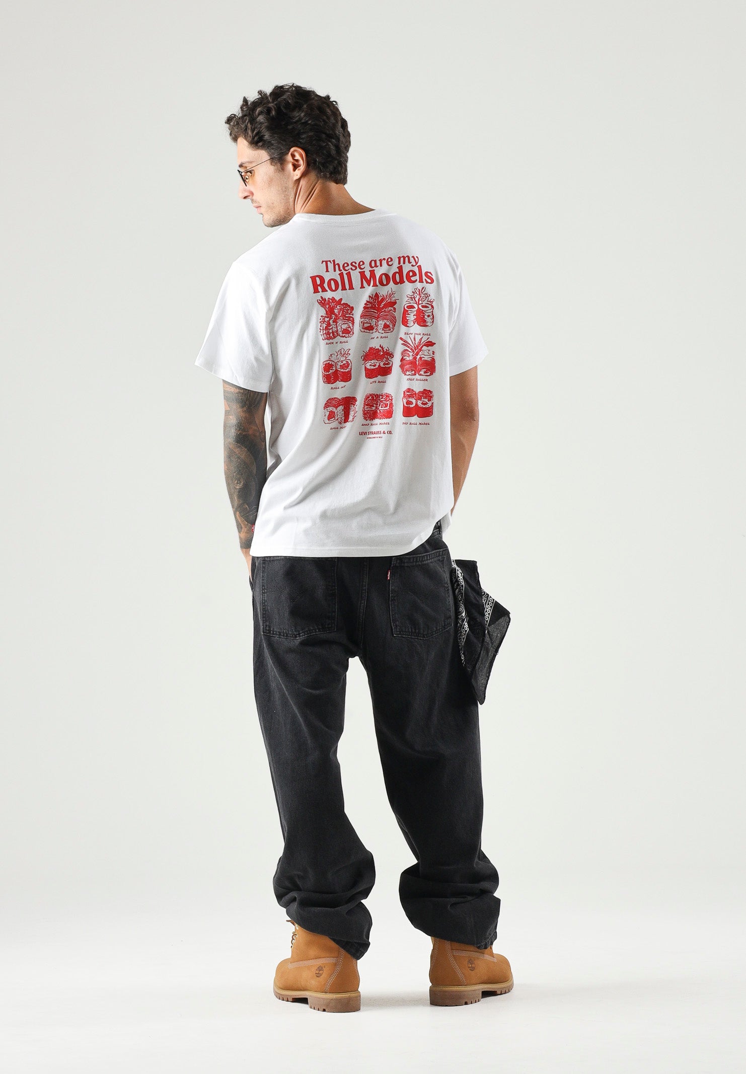 LEVI'S® T-shirt  GRAPHIC TEE ROLL MODELS bianca da uomo con grafiche stampate. 16143-2625 . LEVI'S® 