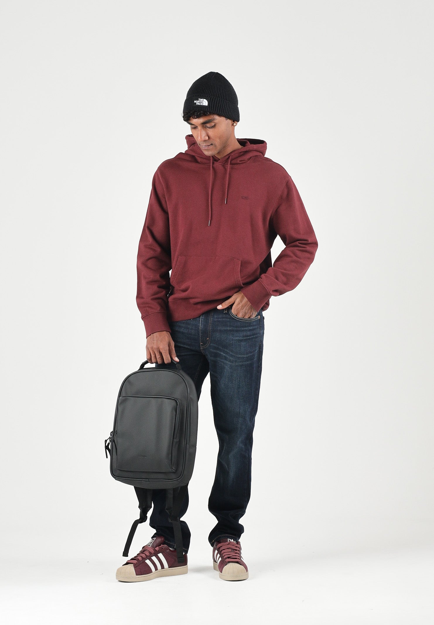 LEVI'S® Felpa con cappuccio bordeaux per uomo con tasca a marsupio frontale. 34581-0065 . LEVI'S® 
