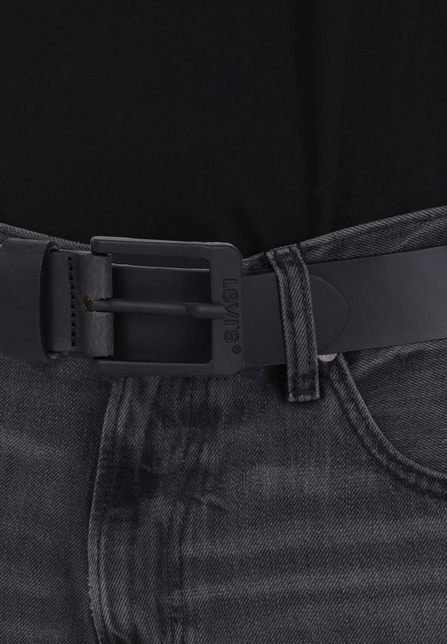 LEVI'S® Cintuta nera per uomo e donna con logo 38016-0033 . LEVI'S® 
