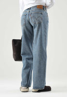 LEVI'S Jeans LOW LOOSE Med Indigo blu da donna con lavaggio sfumato e gamba ampia. A5566-0028 . LEVI'S® 