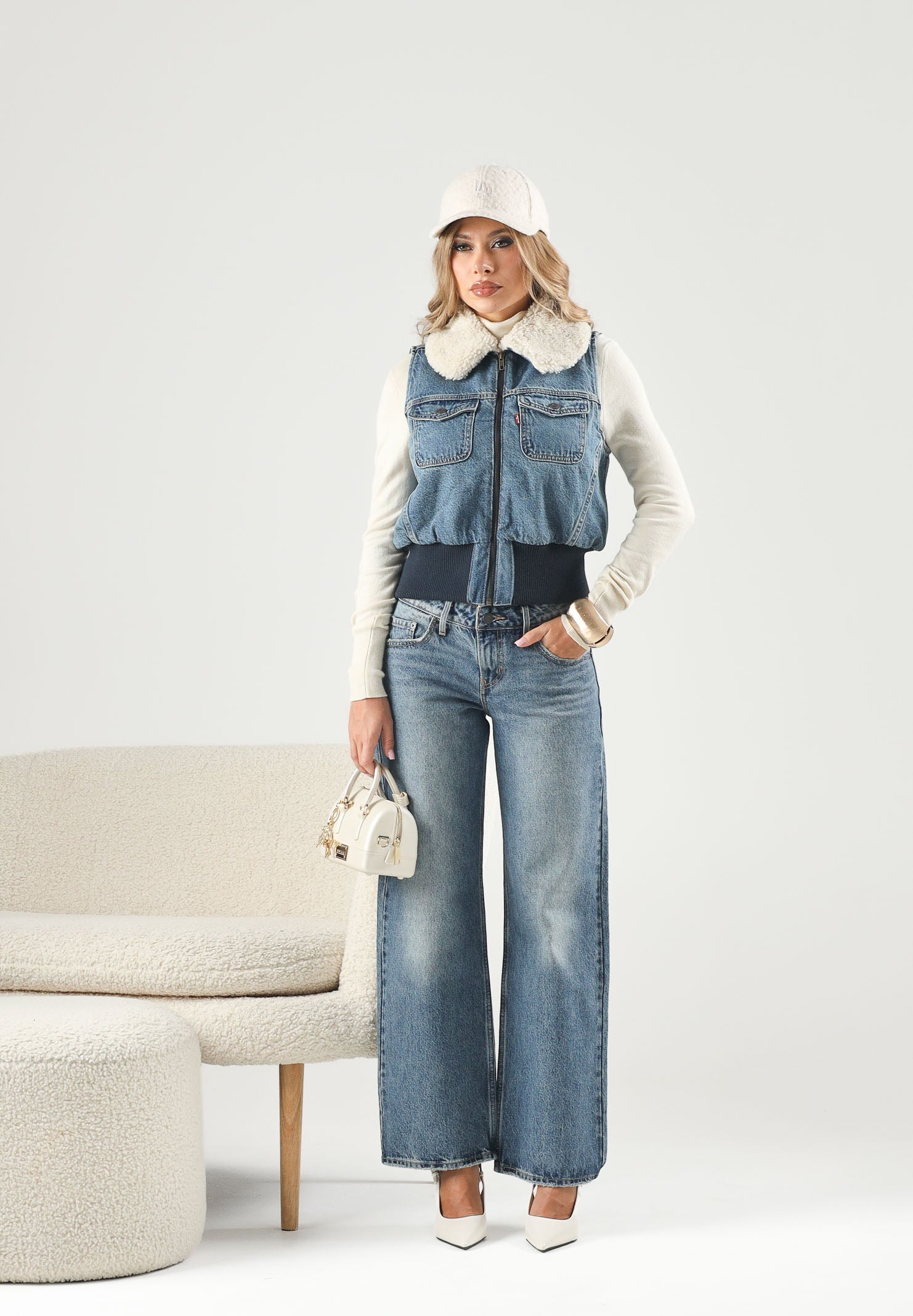 LEVI'S Jeans LOW LOOSE Med Indaco blu da donna con lavaggio sfumato e gamba ampia. A5566-0028 . LEVI'S® 