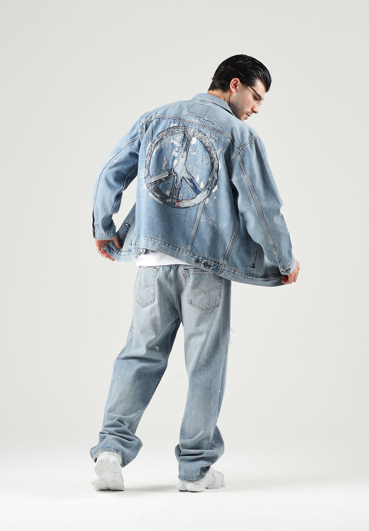LEVI'S® Giubbotto di jeans denim blu medio per uomo con tasche con patta e bottoni metallici A5782-0128 . LEVI'S® 