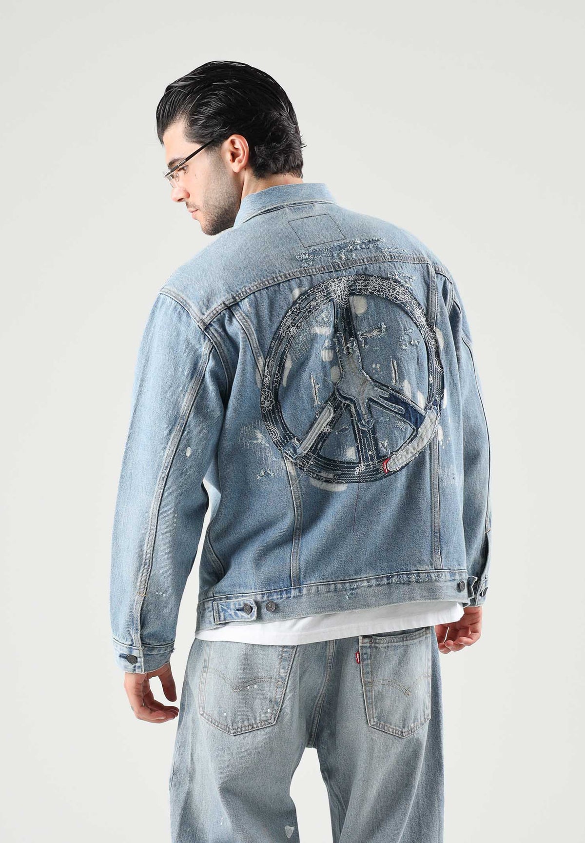 LEVI'S® Giubbotto di jeans denim blu medio per uomo con tasche con patta e bottoni metallici A5782-0128 . LEVI'S® 