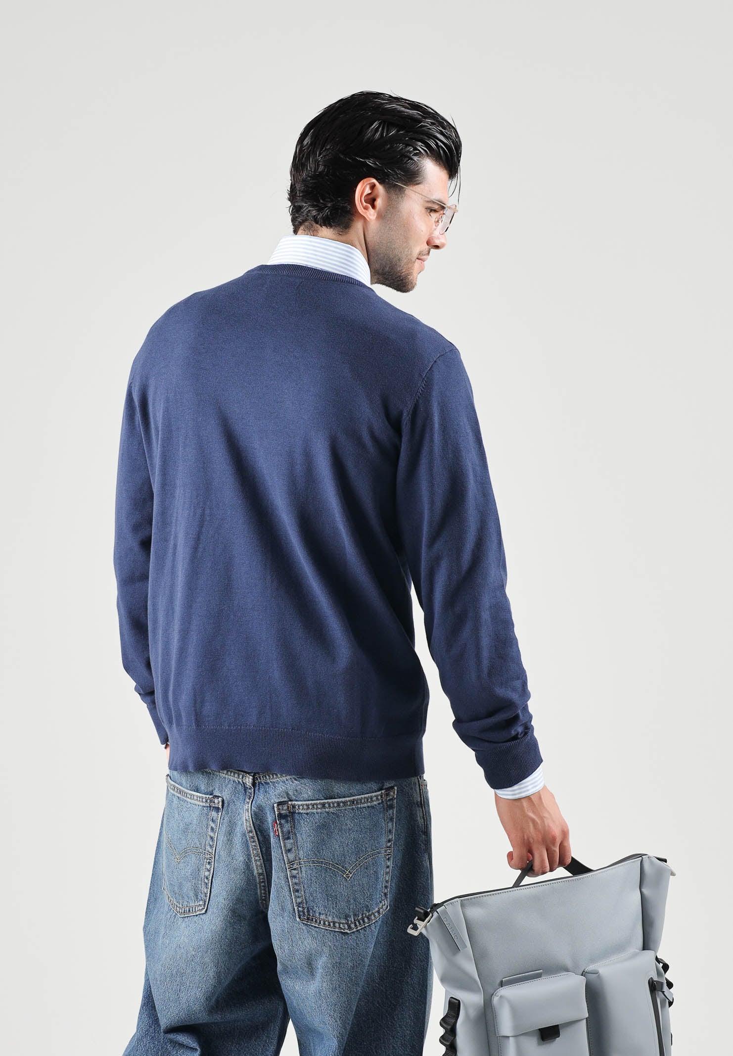 LEVI'S Maglia girocollo CREWNECK JUMPER blu da uomo con dettagli a costine e logo sul petto. A7207-0041 . LEVI'S® 