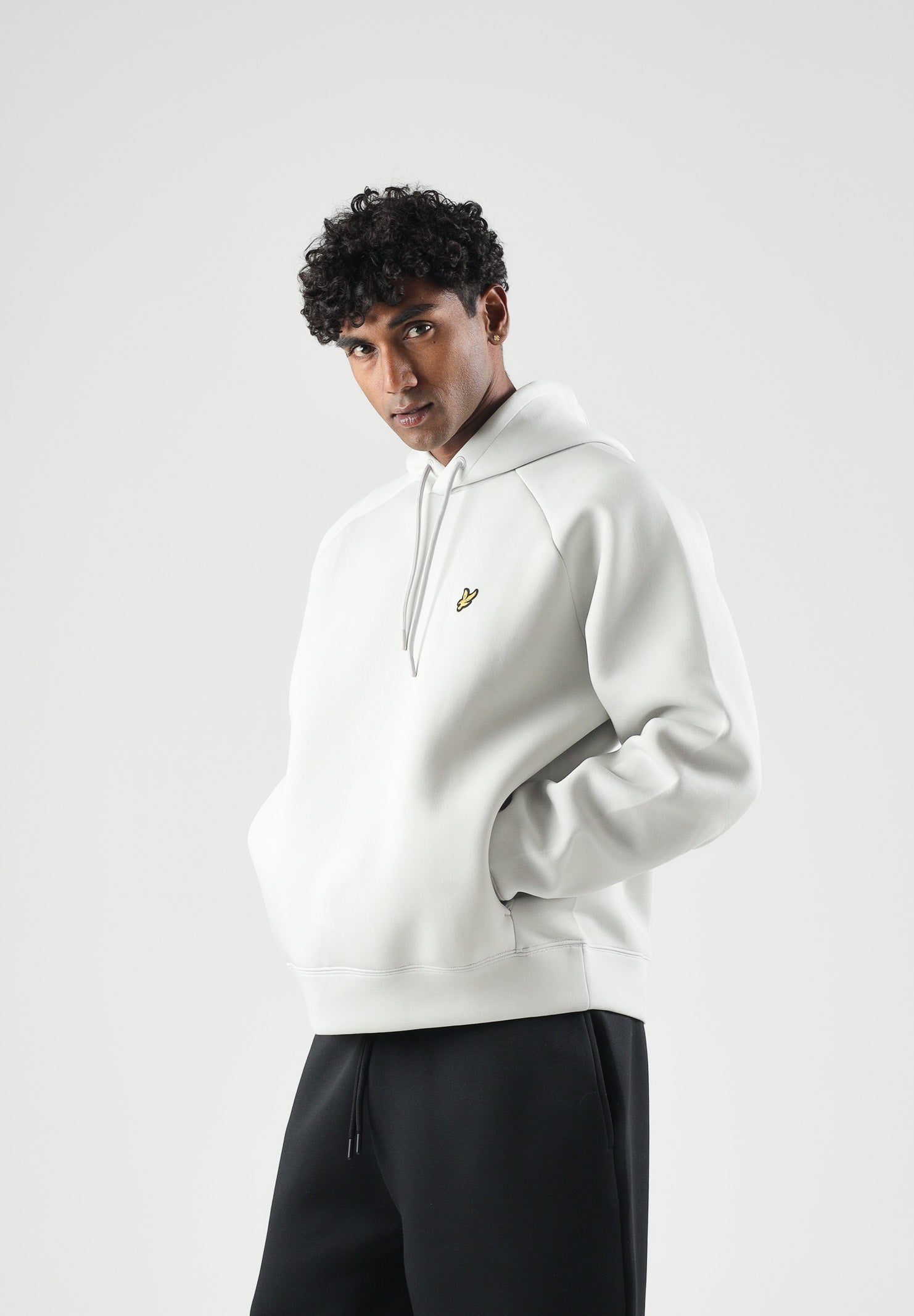 LYLE & SCOTT Felpa con cappuccio CUSHIONED INTERLOCK HOODIE grigio ghiaccio da uomo ML2569V Z804 LYLE & SCOTT 
