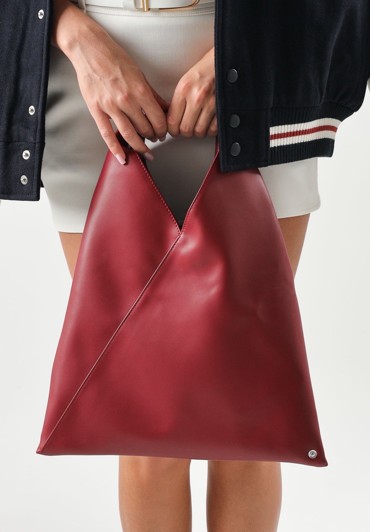 MAISON MARGIELA Borsa a spalla JAPANESE BAG  in eco-pelle rossa da donna con iconica forma triangolare M60607P4313 T4324 MAISON MARGIELA 