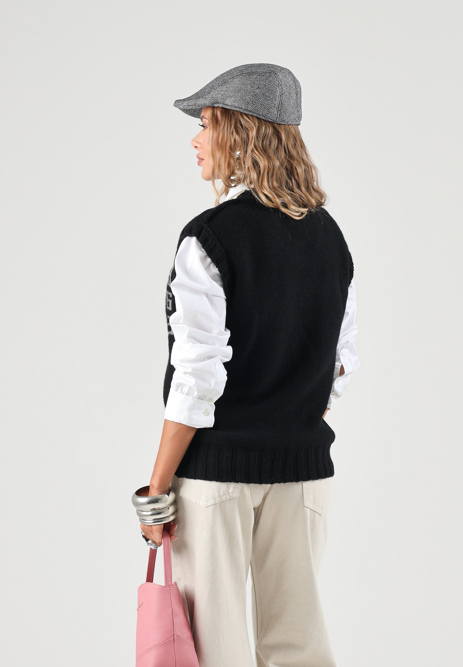 MAISON MARGIELA Gilet smanicato nero per donna, ragazza e bambina con stampa grafica numerica. M61049MM08V M6900 MAISON MARGIELA 