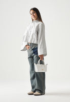 MM6 MAISON MARGIELA Camicia Cropped striped shirt with logo, colore brand Striped Grey, per donna, ragazzi, bambini M61094MM08N M6913 MAISON MARGIELA 