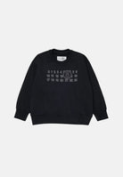 MM6 MAISON MARGIELA Felpa girocollo CREWNECK nera per donna, ragazzi e bambini con logo numerico MM6 stampato sul davanti. M61116MM02X M6900 MAISON MARGIELA 