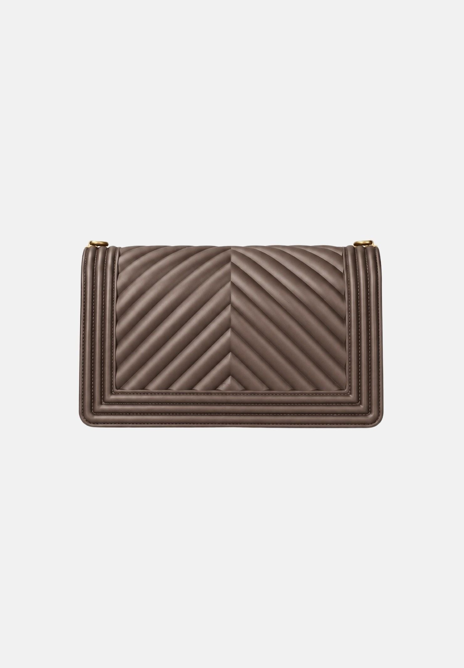 MARC ELLIS Borsa a tracolla FLAT M marrone cioccolato da donna con lavorazione chevron e dettagli metallici dorati. FLAT-M-27 CHMAGO MARC ELLIS 