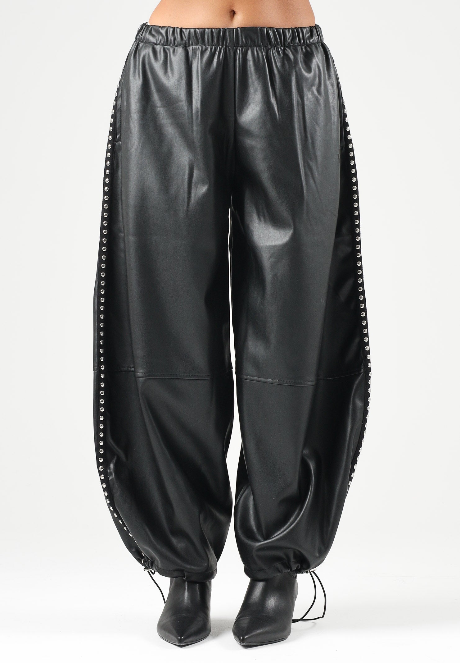 MARCELO BURLON COUNTY OF MILAN Pantaloni wide leg neri da donna effetto eco-pelle 26ICM30278 NE MARCELO BURLON COUNTY OF MILAN 