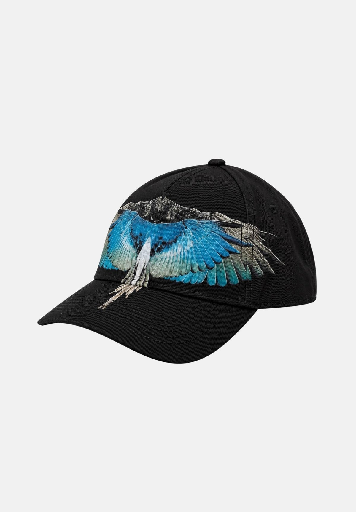 MARCELO BURLON Cappello baseball WINGS Black light blue nero per uomo e donna, con ali azzurre sul davanti, visiera curva e cinturino regolabile. BL00CON0011 V1 MARCELO BURLON COUNTY OF MILAN 