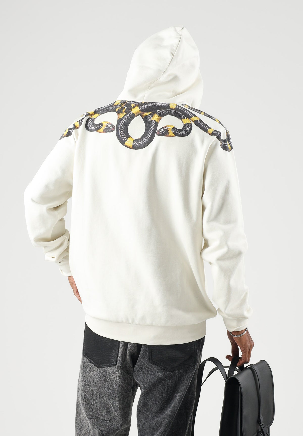 MARCELO BURLON COUNTY OF MILAN Felpa con cappuccio cocco-panna per uomo con grafica stampa ali F6CMMAHS087 412 MARCELO BURLON COUNTY OF MILAN 