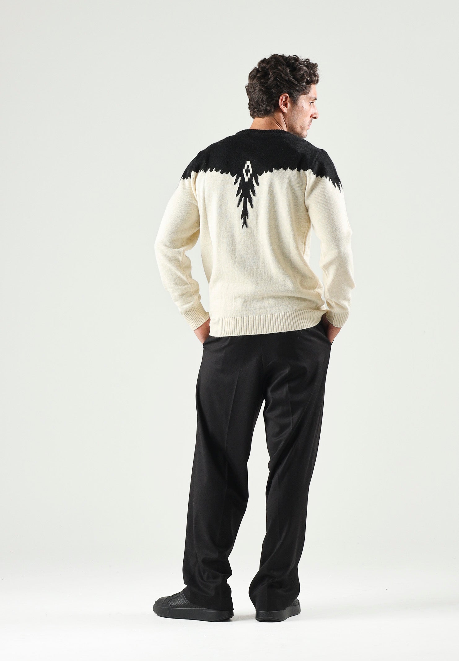 Maglia girocollo regular fit da uomo autunno inverno F6CMMAJP024 412 MARCELO BURLON COUNTY OF MILAN 