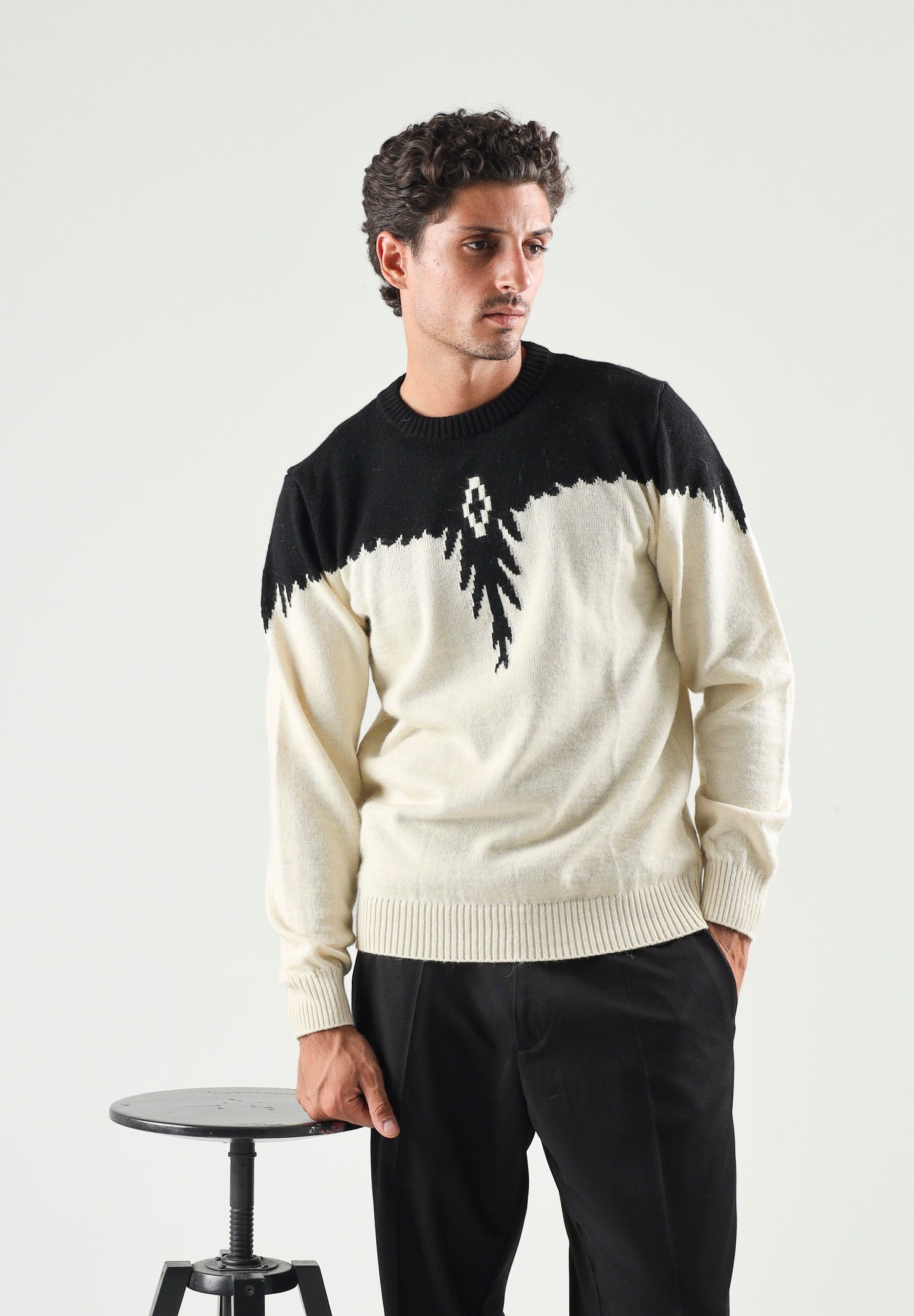 Maglia girocollo regular fit da uomo autunno inverno F6CMMAJP024 412 MARCELO BURLON COUNTY OF MILAN 