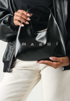 MARNI Borsa mini a spalla DIAMOND LOGO, colore nero da donna con logo frontale M02030M00TK 0M900 MARNI 