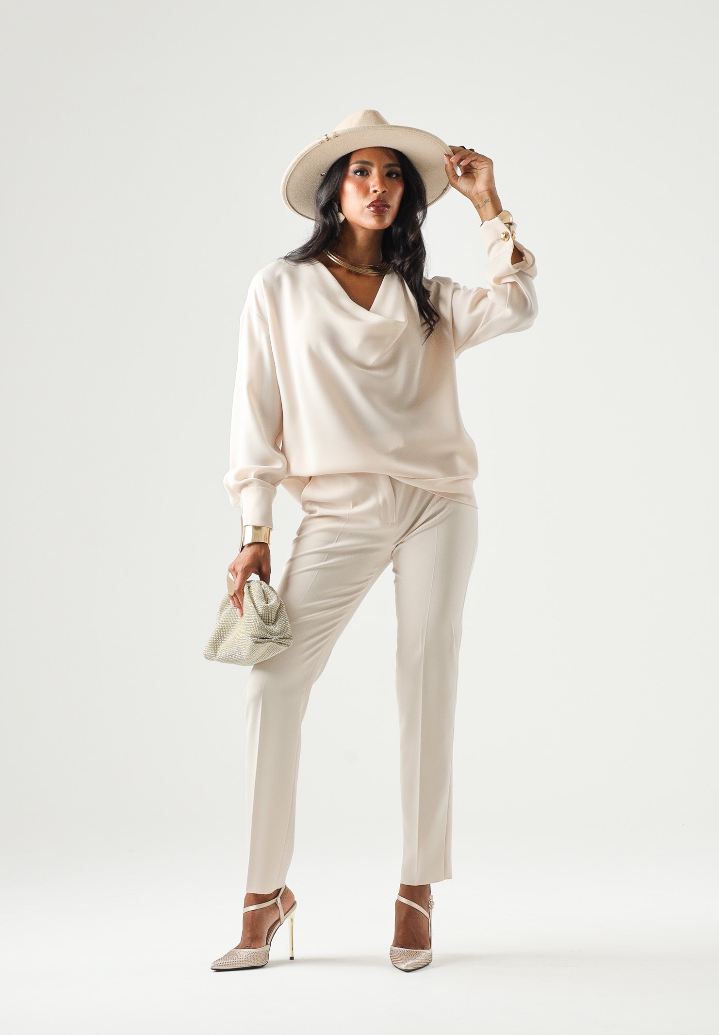 MAX MARA STUDIO Blusa MSTOTTIMO beige chiaro da donna con scollo drappeggiato a cascata.<BR/> 2626196015600 082 MAX MARA 