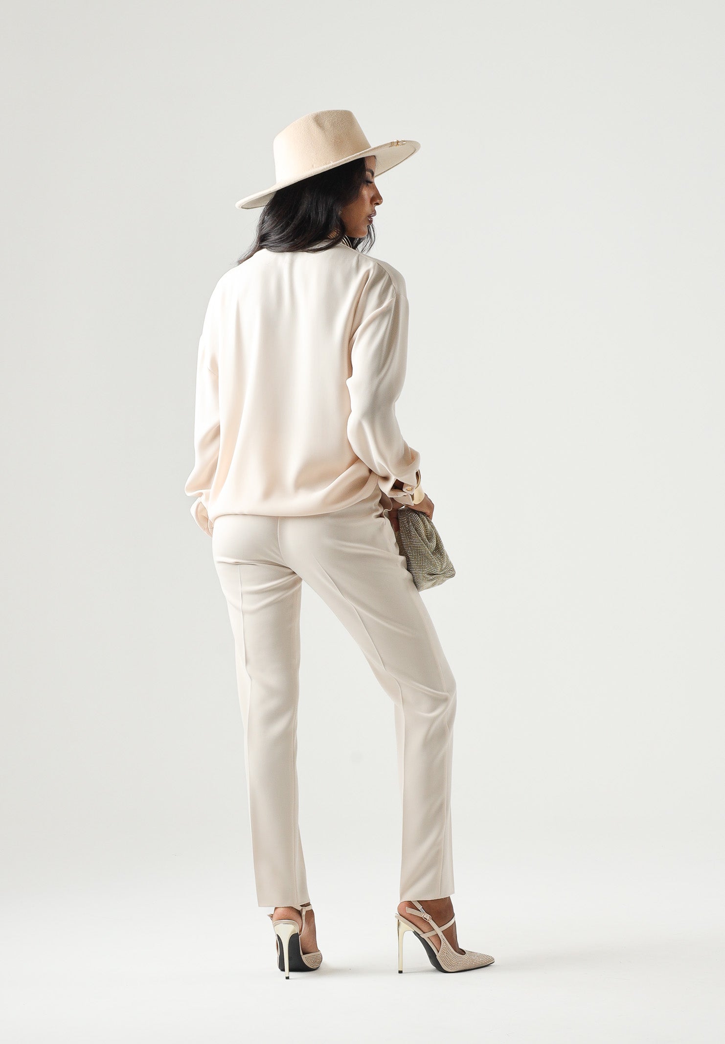 MAX MARA STUDIO Blusa MSTOTTIMO beige chiaro da donna con scollo drappeggiato a cascata.<BR/> 2626196015600 082 MAX MARA 