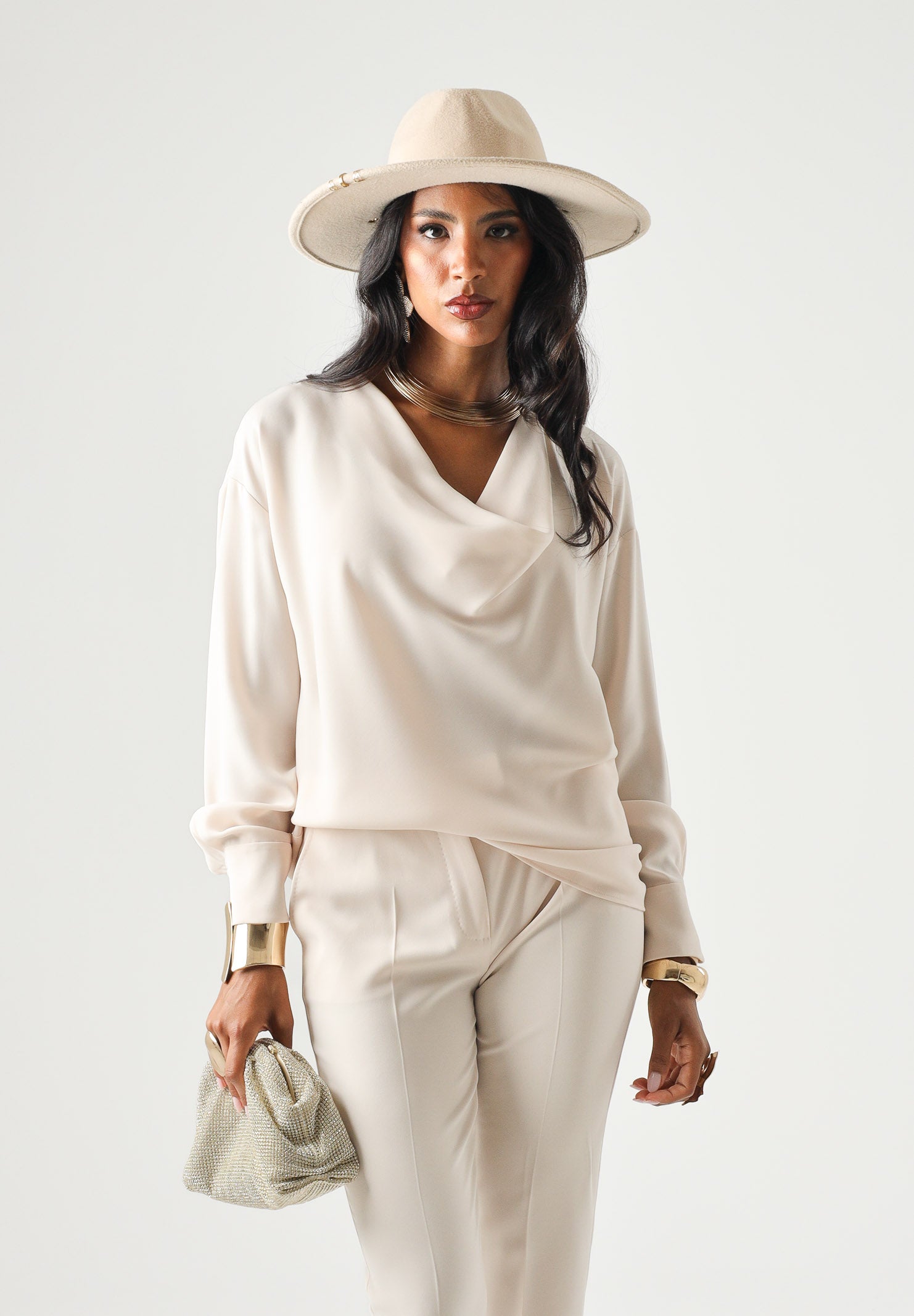 MAX MARA STUDIO Blusa MSTOTTIMO beige chiaro da donna con scollo drappeggiato a cascata.<BR/> 2626196015600 082 MAX MARA 