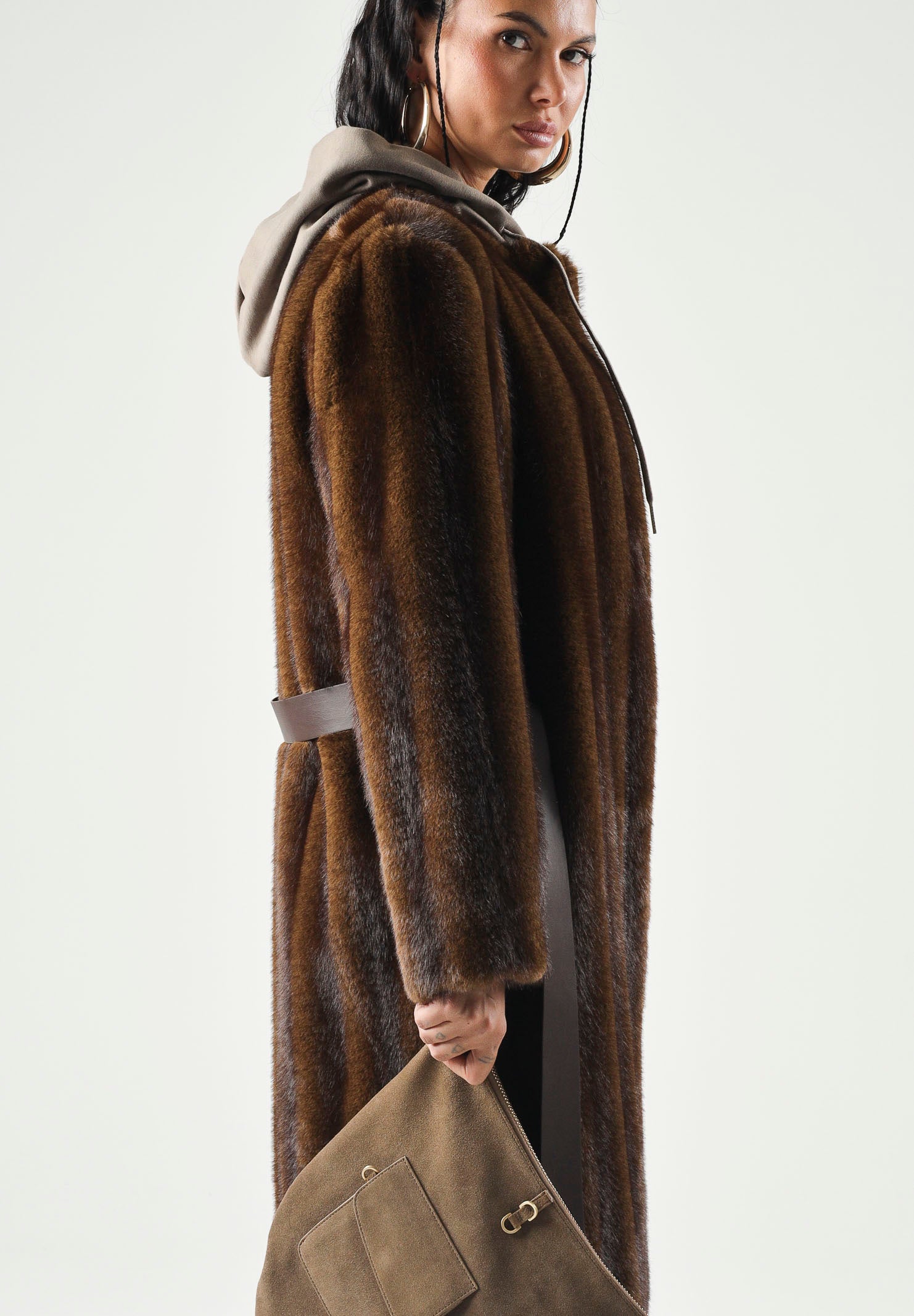 MAX MARA Cappotto lungo in pelliccia sintetica con cintura nocciola, marrone da donna con cintura 2626456012600 001 MAX MARA 