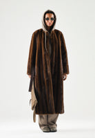 MAX MARA Cappotto lungo in pelliccia sintetica con cintura nocciola, marrone da donna con cintura 2626456012600 001 MAX MARA 