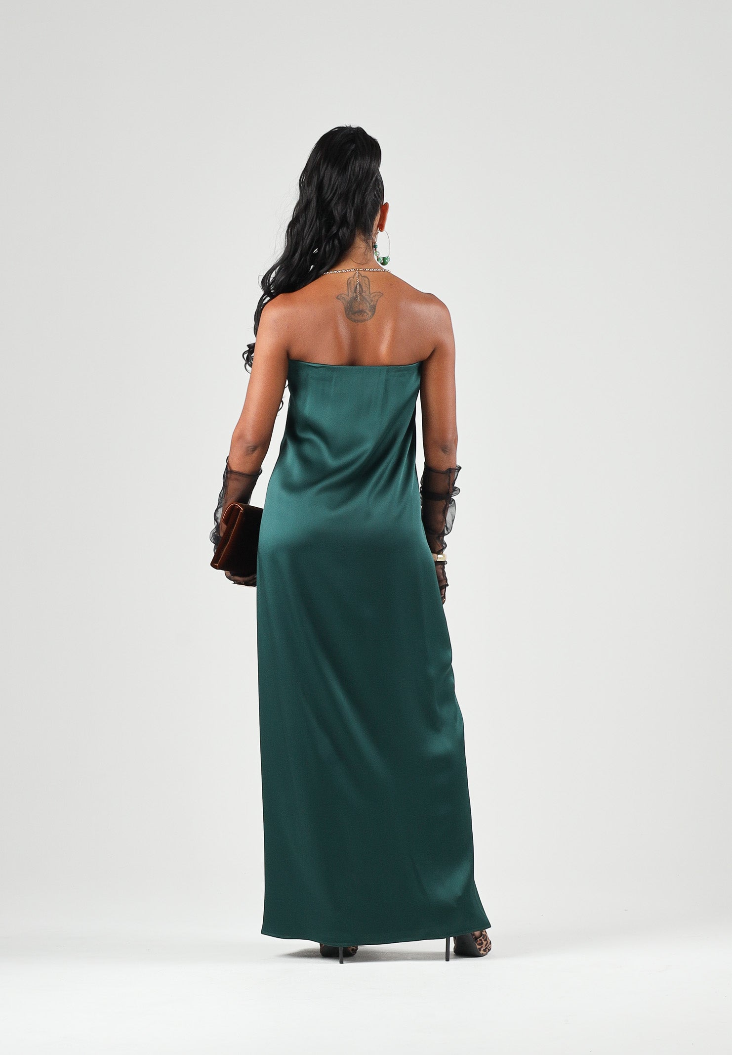 MAX MARA STUDIO Abito lungo MSEFUMI  verde scuro per donna con linea fluida e drappeggio elegante. 2626226034600 063 MAX MARA STUDIO 