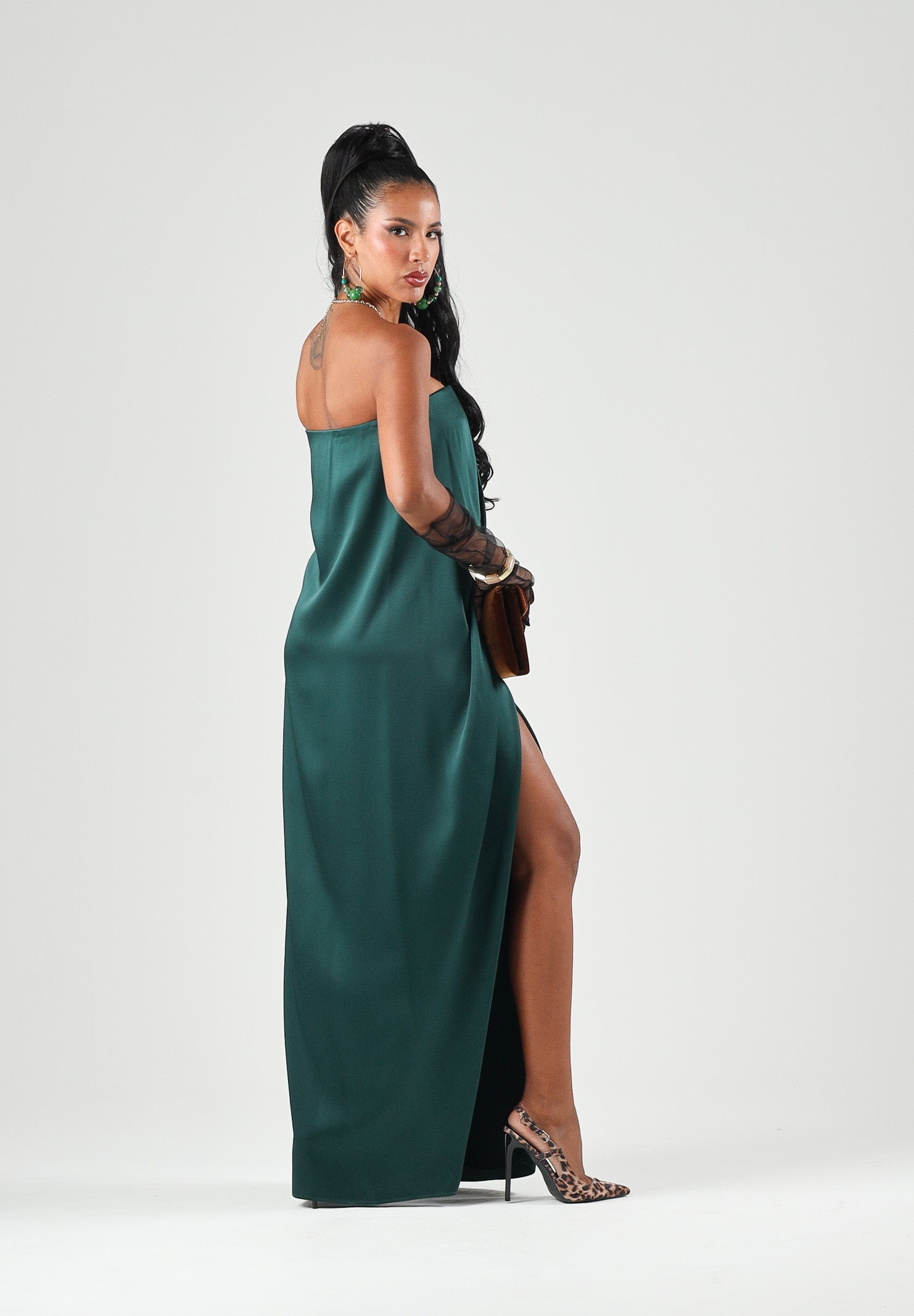 MAX MARA STUDIO Abito lungo MSEFUMI  verde scuro per donna con linea fluida e drappeggio elegante. 2626226034600 063 MAX MARA STUDIO 