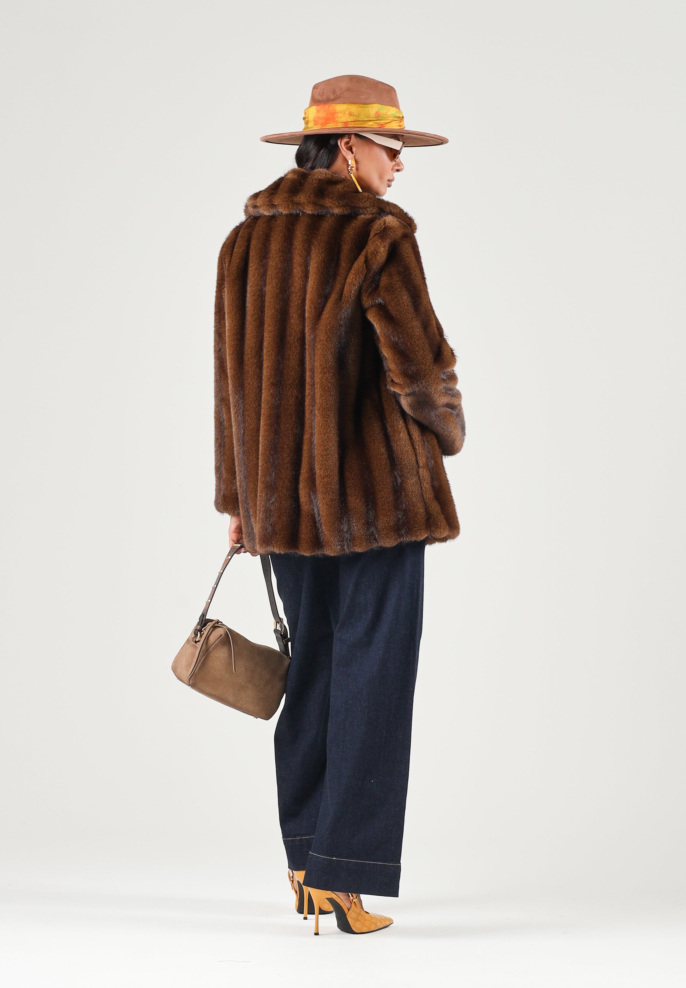 MAX MARA Pelliccia SHORTY  nocciola marrone da donna a pelo corto 2626456022600 001 MAX MARA STUDIO 