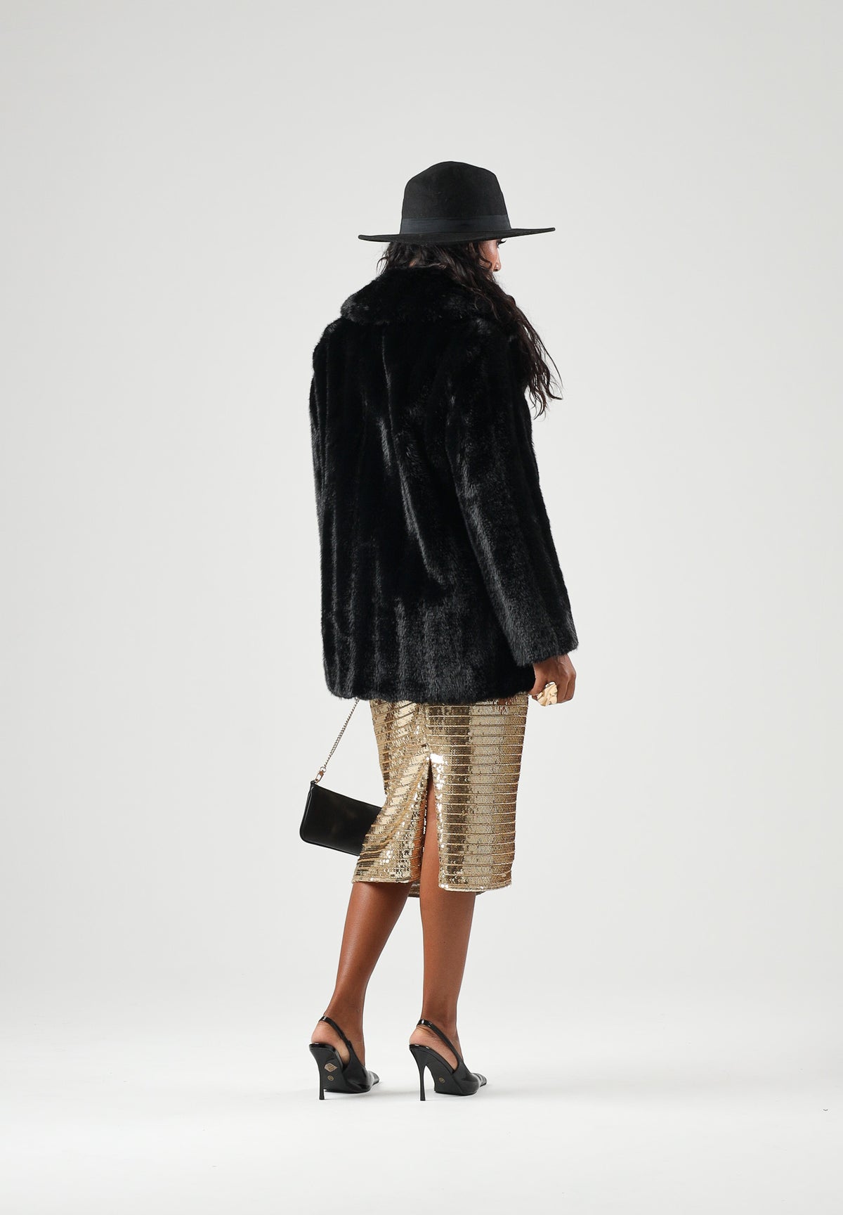 MAX MARA Pelliccia SHORTY  nero intenso da donna a pelo corto 2626456022600 002 MAX MARA STUDIO 