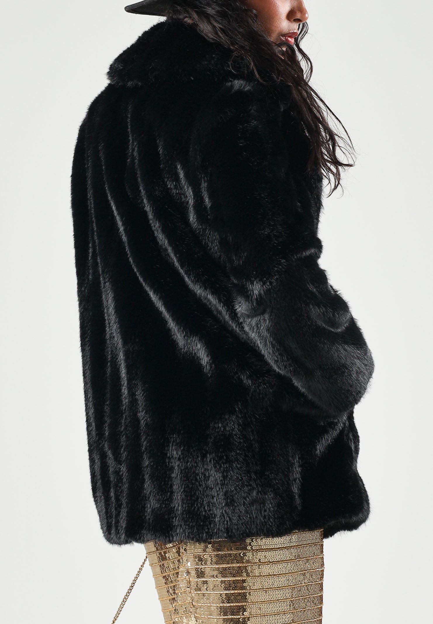 MAX MARA Pelliccia SHORTY  nero intenso da donna a pelo corto 2626456022600 002 MAX MARA STUDIO 