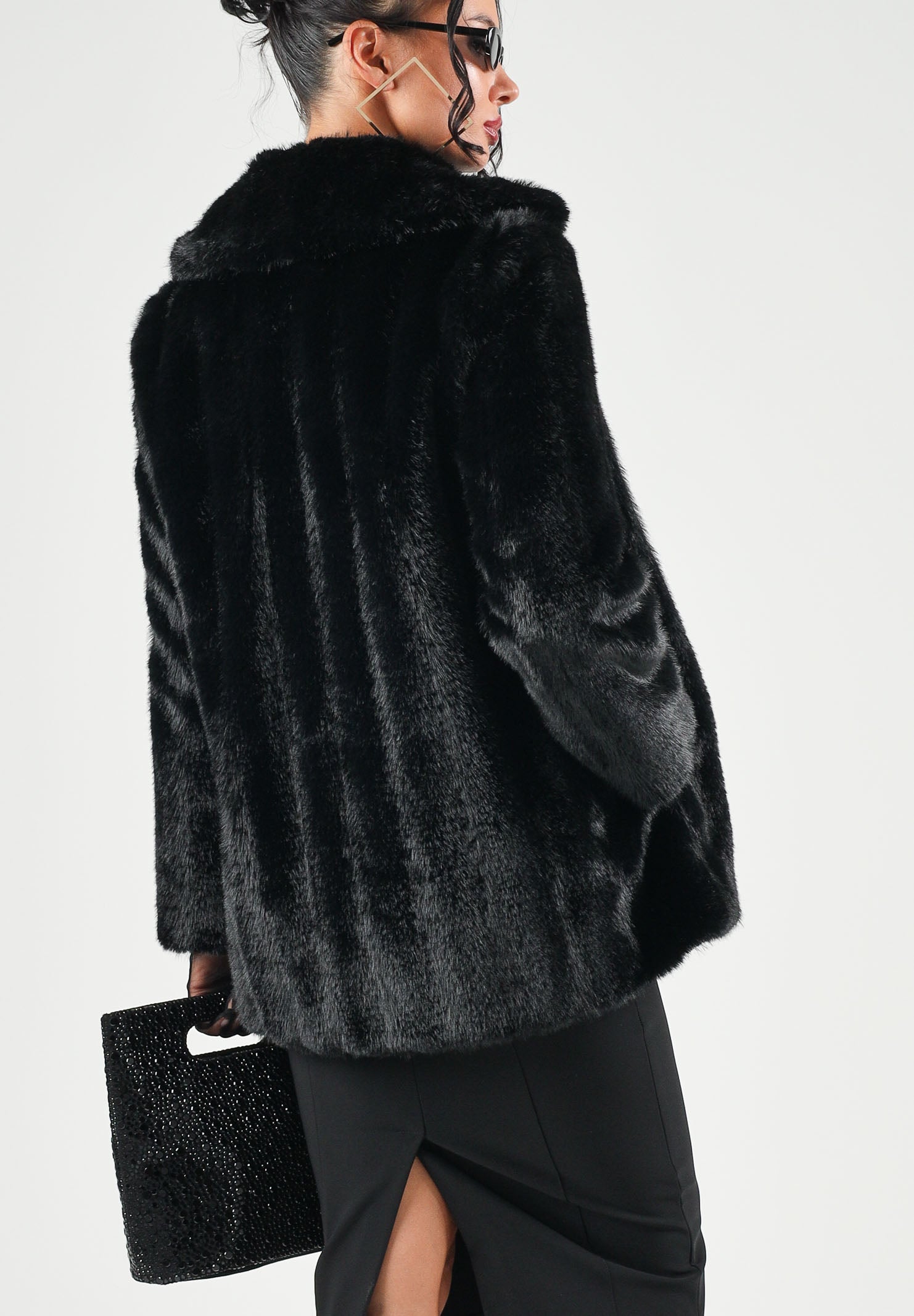 MAX MARA Pelliccia SHORTY  nero intenso da donna a pelo corto 2626456022600 002 MAX MARA STUDIO 