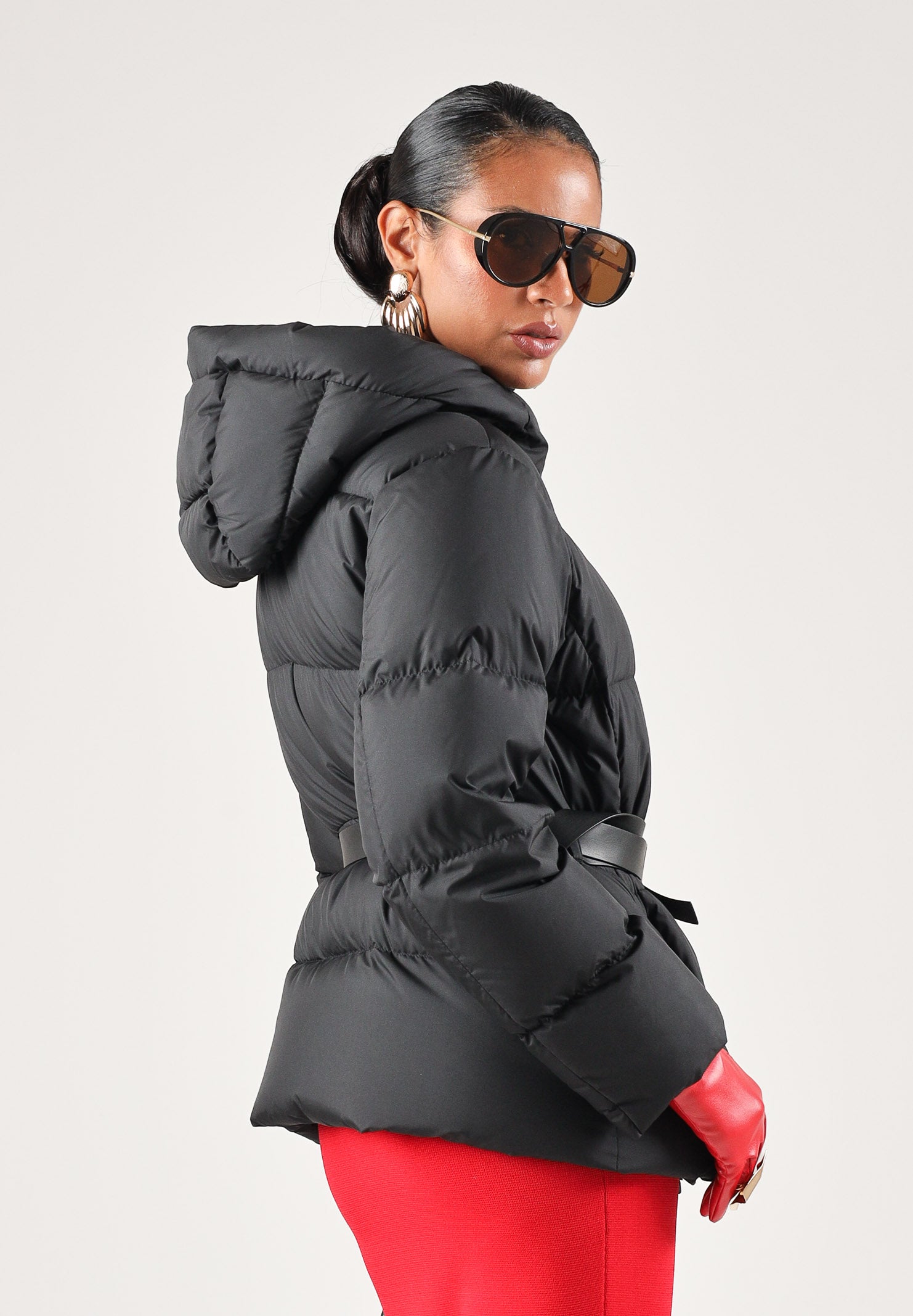 MAX MARA STUDIO Piumino MSTLANA nero per donna con cappuccio avvolgente e cintura elastica in vita impreziosita 2626486022600 005 MAX MARA STUDIO 