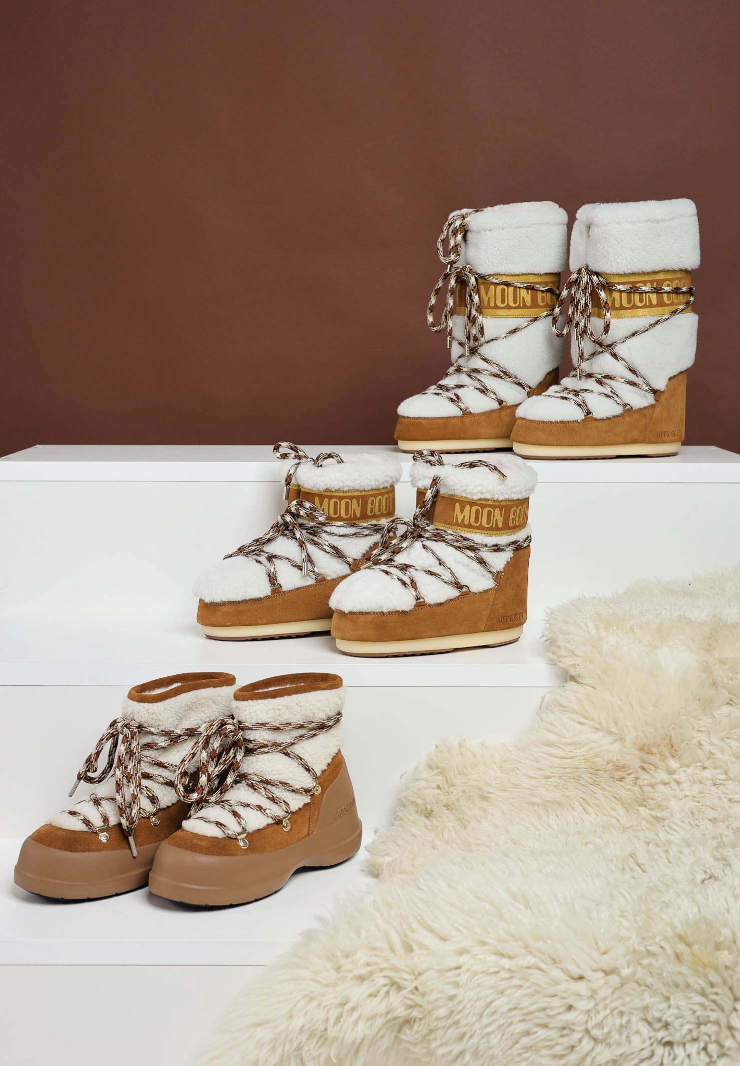 MOON BOOT Stivali da neve LUNA in shearling marrone da donna 80D2480020 MA03 MOON BOOT 