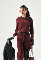 N°21 Maglione LOGO KNITTED SWEATER bordeaux  per donna, ragazzi e bambini  con logo N°21 ricamato sul davanti.<BR/> N210DVN0122 0N413 N21 