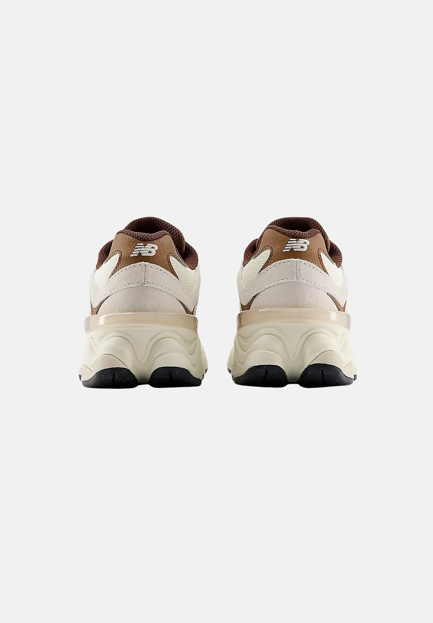 NEW BALANCE Sneakers 9060 LACE beige/panna per uomo e donna con inserti marroni G90609SI . NEW BALANCE 
