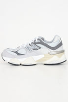 NEW BALANCE Sneakers 9060 grigie per uomo e donna GC9060GY . NEW BALANCE 
