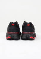 NEW BALANCE Sneakers 9060 nere e rosse per uomo e donna GC9060JR . NEW BALANCE 