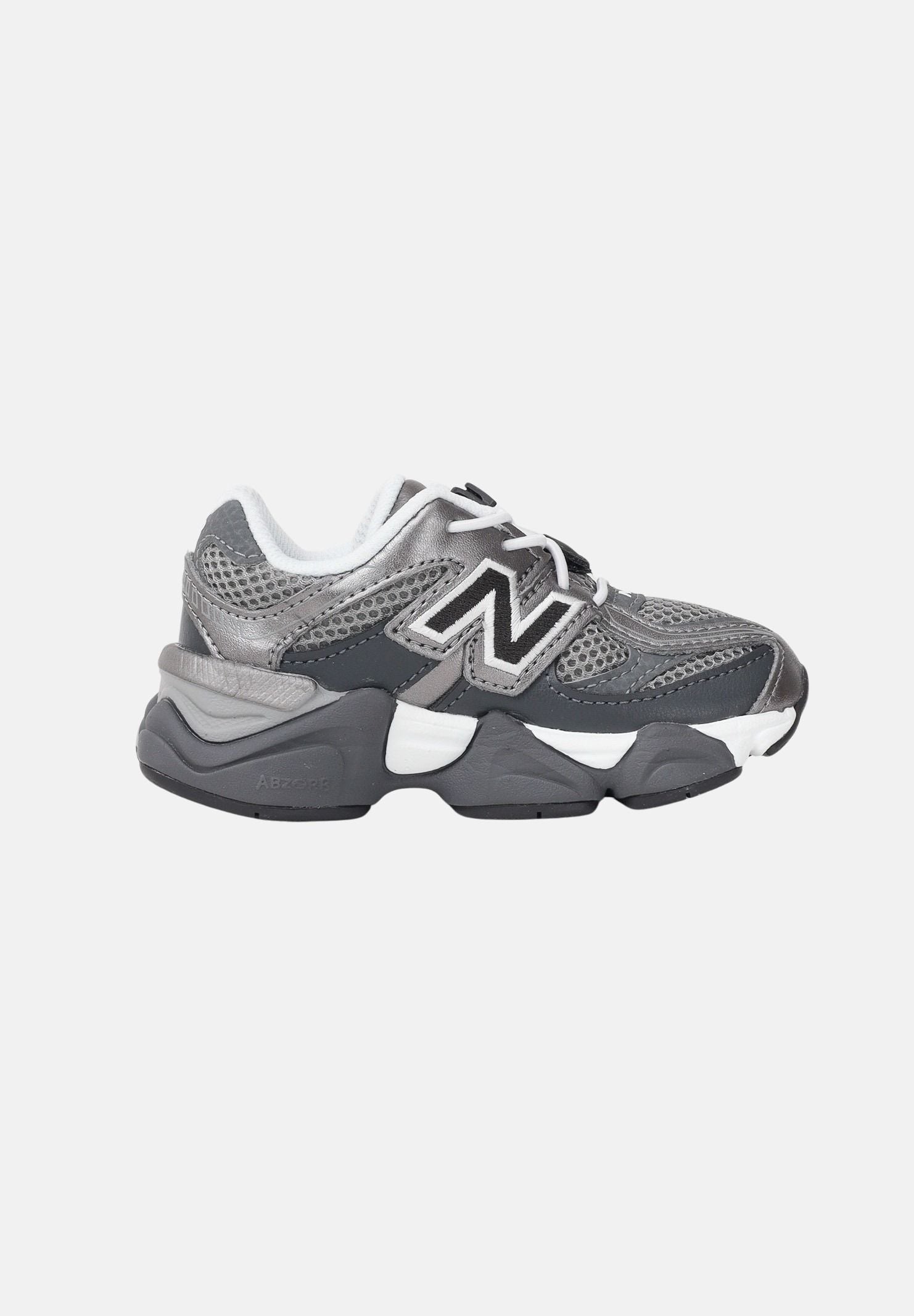 NEW BALANCE Sneakers 9060 grigie da neonato I90602W5 . NEW BALANCE 