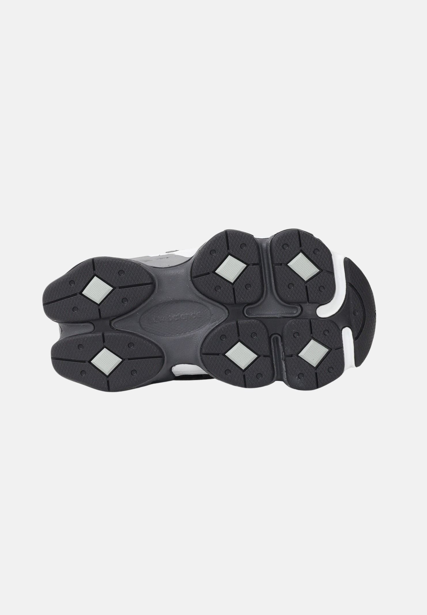 NEW BALANCE Sneakers 9060 grigie da neonato I90602W5 . NEW BALANCE 