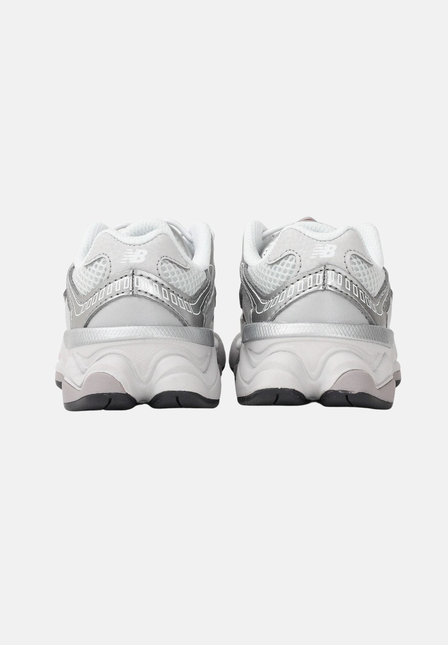 NEW BALANCE Sneakers 9060 argento da neonato I90606FB . NEW BALANCE 