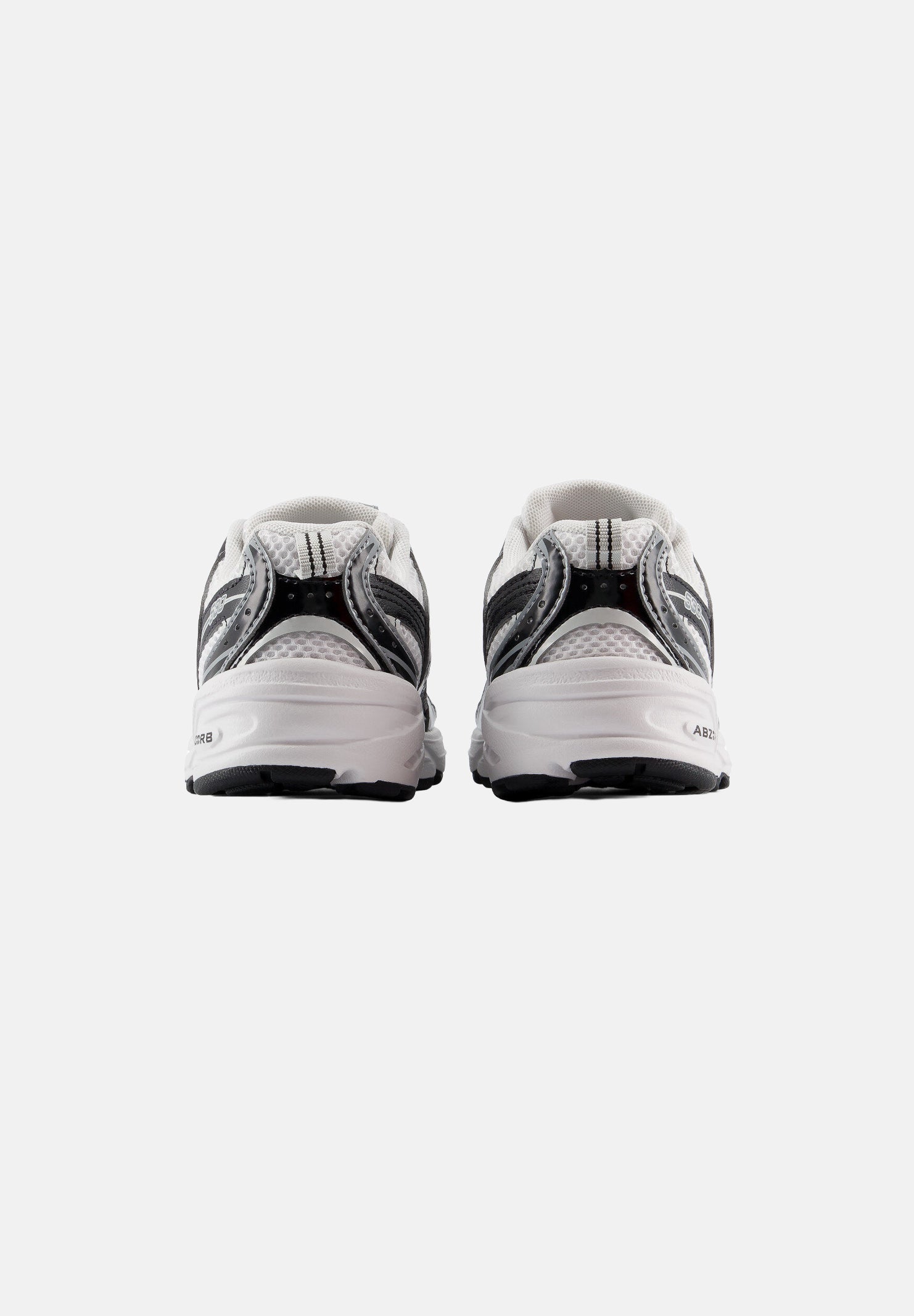 NEW BALANCE Sneakers 530 BUNGEE LACE nera e bianca per bambino e bambina P5304SO . NEW BALANCE 