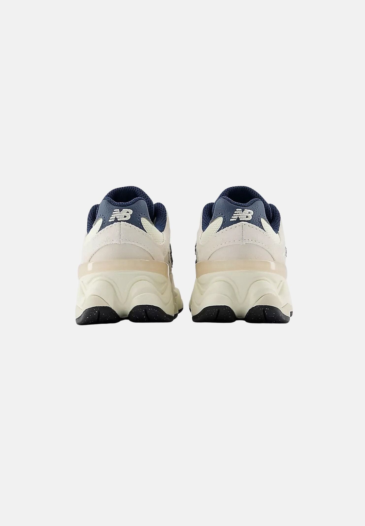  P90605NF . NEW BALANCE 