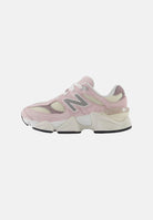 NEW BALANCE Sneakers 9060 Lace rosa da bambina PC9060BE . NEW BALANCE 