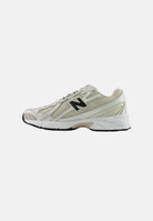 NEW BALANCE Sneakers 740 beige chiaro e nero per uomo e donna U7406KY . NEW BALANCE 
